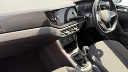 2023 (23) VOLKSWAGEN POLO 1.0 TSI Life 5dr 1