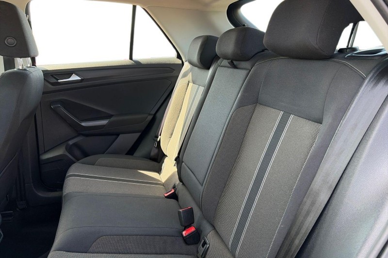 2020 (70) VOLKSWAGEN T-ROC 1.5 TSI EVO SE 5dr 5702192