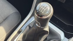 2020 (70) VOLKSWAGEN T-ROC 1.5 TSI EVO SE 5dr 5702211