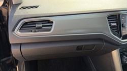 2020 (70) VOLKSWAGEN T-ROC 1.5 TSI EVO SE 5dr 5702210