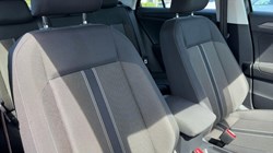 2020 (70) VOLKSWAGEN T-ROC 1.5 TSI EVO SE 5dr 5702201