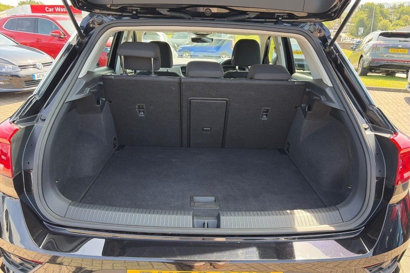 2020 (70) VOLKSWAGEN T-ROC 1.5 TSI EVO SE 5dr 5702213