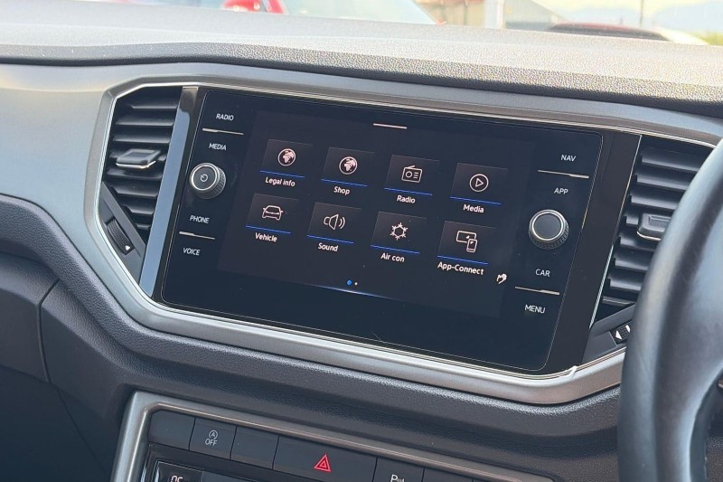 2020 (70) VOLKSWAGEN T-ROC 1.5 TSI EVO SE 5dr 5702207