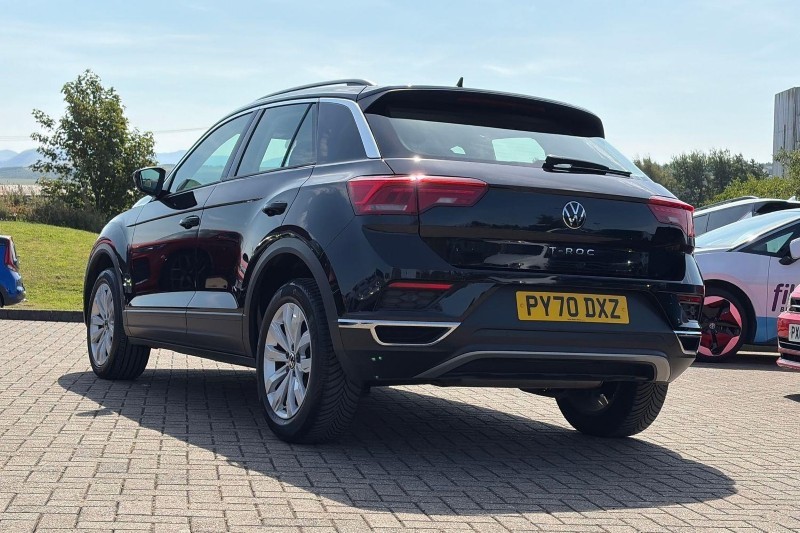 2020 (70) VOLKSWAGEN T-ROC 1.5 TSI EVO SE 5dr 5702218