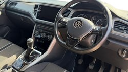 2020 (70) VOLKSWAGEN T-ROC 1.5 TSI EVO SE 5dr 5702190
