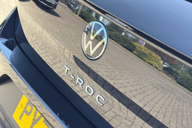 2020 (70) VOLKSWAGEN T-ROC 1.5 TSI EVO SE 5dr 5702219