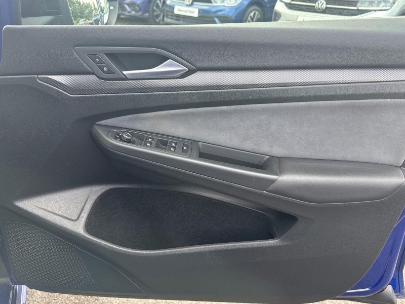 2024 (74) VOLKSWAGEN GOLF 2.0 TSI 333 R Black Edition 4Motion 5dr DSG 5693381