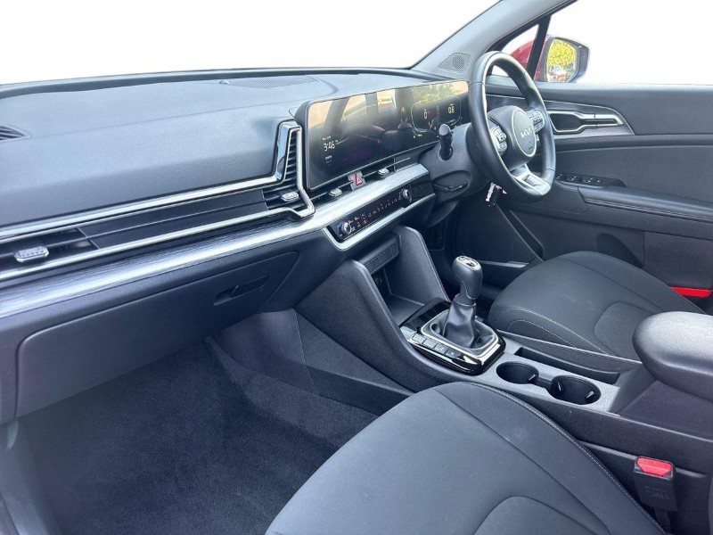 2025 (75) KIA SPORTAGE 1.6T GDi 157 48V ISG 2 5dr 5710255