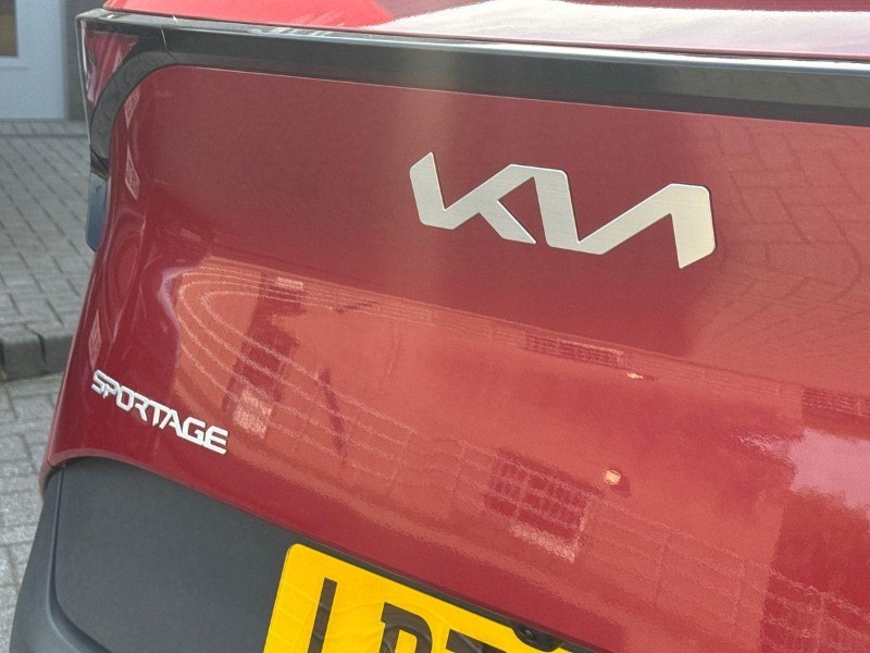 2025 (75) KIA SPORTAGE 1.6T GDi 157 48V ISG 2 5dr 5710289