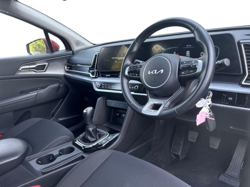 2025 (75) KIA SPORTAGE 1.6T GDi 157 48V ISG 2 5dr 5710259