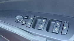 2025 (75) KIA SPORTAGE 1.6T GDi 157 48V ISG 2 5dr 5710267