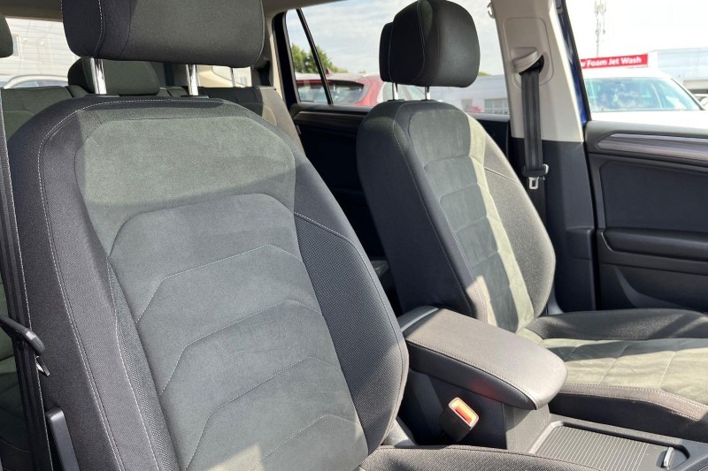 2024 (74) VOLKSWAGEN TIGUAN ALLSPACE 1.5 TSI Elegance 5dr DSG 5713359
