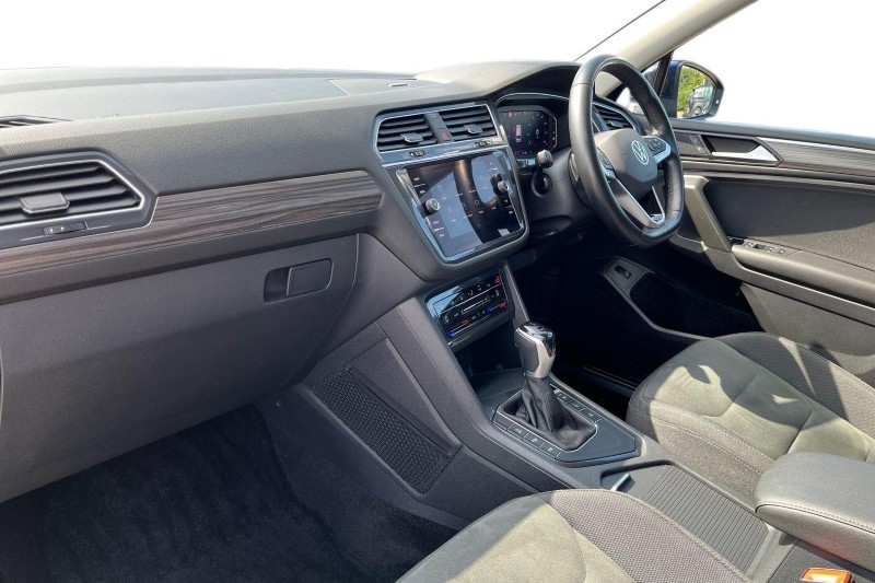 2024 (74) VOLKSWAGEN TIGUAN ALLSPACE 1.5 TSI Elegance 5dr DSG 5713343
