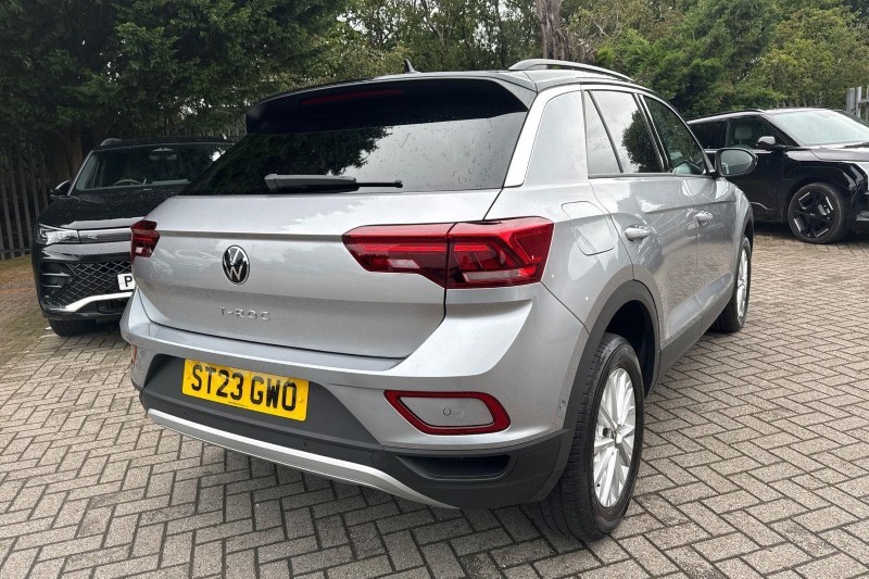 2023 (23) VOLKSWAGEN T-ROC 1.0 TSI Life 5dr 5772279