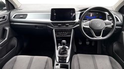 2023 (23) VOLKSWAGEN T-ROC 1.0 TSI Life 5dr 5772256