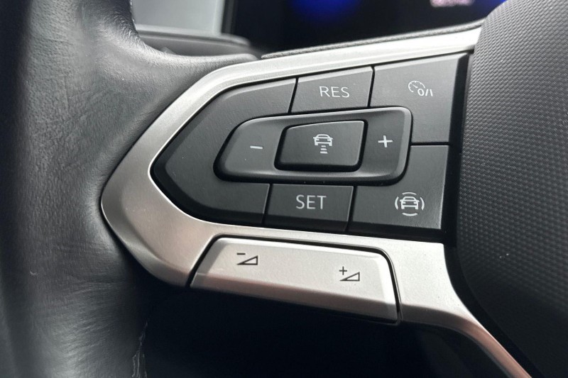 2023 (23) VOLKSWAGEN T-ROC 1.0 TSI Life 5dr 5772264