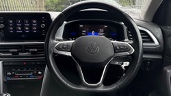 2023 (23) VOLKSWAGEN T-ROC 1.0 TSI Life 5dr 5772263