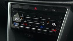 2023 (23) VOLKSWAGEN T-ROC 1.0 TSI Life 5dr 5772269