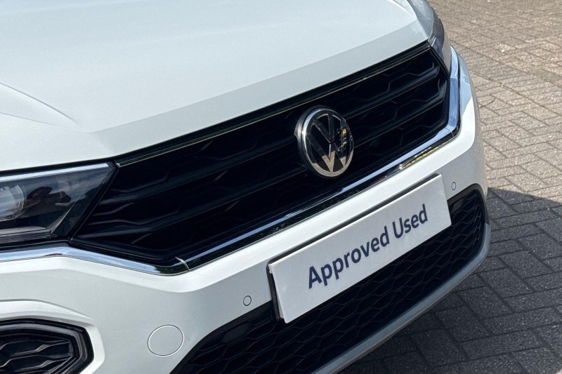 2020 (20) VOLKSWAGEN T-ROC 1.5 TSI EVO SEL 5dr DSG 5716636