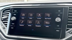 2020 (20) VOLKSWAGEN T-ROC 1.5 TSI EVO SEL 5dr DSG 5716624