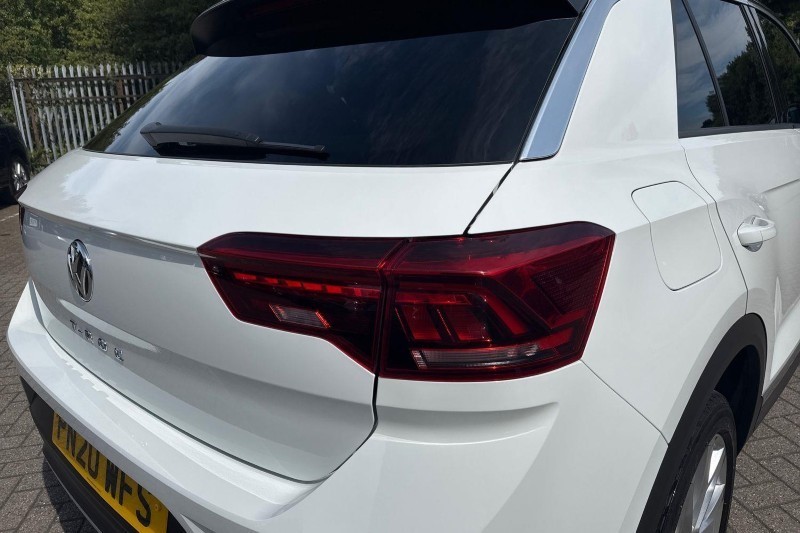 2020 (20) VOLKSWAGEN T-ROC 1.5 TSI EVO SEL 5dr DSG 5716638