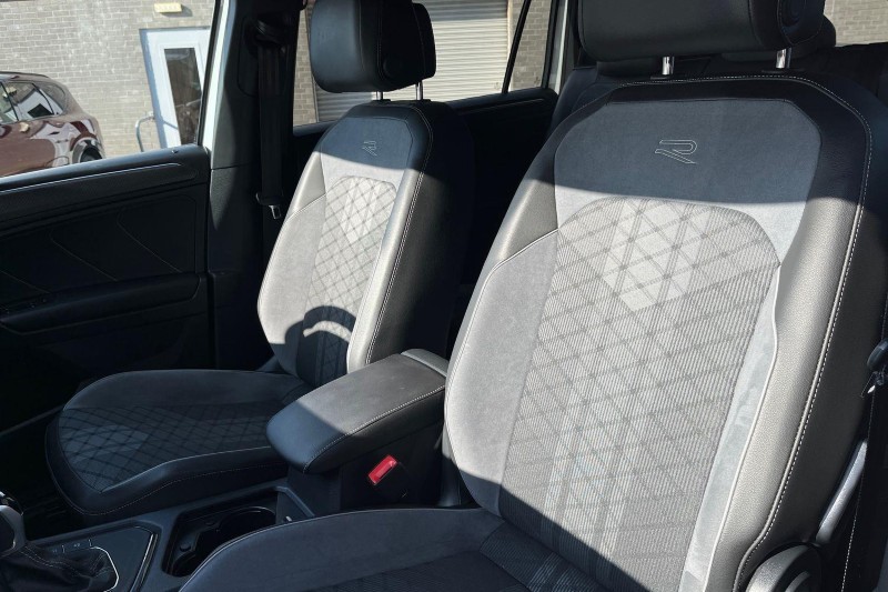 2025 (74) VOLKSWAGEN TIGUAN ALLSPACE 2.0 TDI R-Line 5dr DSG 5712257