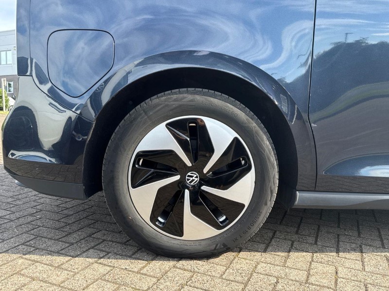 2024 (24) VOLKSWAGEN ID. BUZZ 150kW Life Pro 77kWh 5dr Auto 5751279