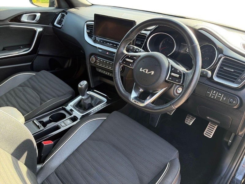 2024 (24) KIA PRO CEED 1.5T GDi ISG GT-Line 5dr 5741910