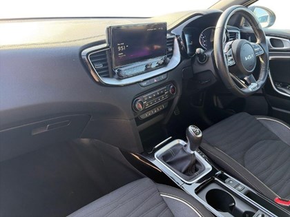 2024 (24) KIA PRO CEED 1.5T GDi ISG GT-Line 5dr