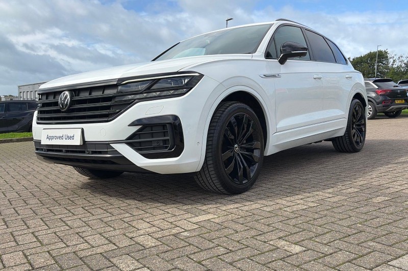 2021 (21) VOLKSWAGEN TOUAREG 3.0 V6 TDI 4Motion Black Edition 5dr Tip Auto 5781833