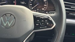 2021 (21) VOLKSWAGEN TOUAREG 3.0 V6 TDI 4Motion Black Edition 5dr Tip Auto 5781815