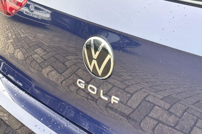 2022 (22) VOLKSWAGEN GOLF 1.5 eTSI 150 R-Line 5dr DSG 5844264