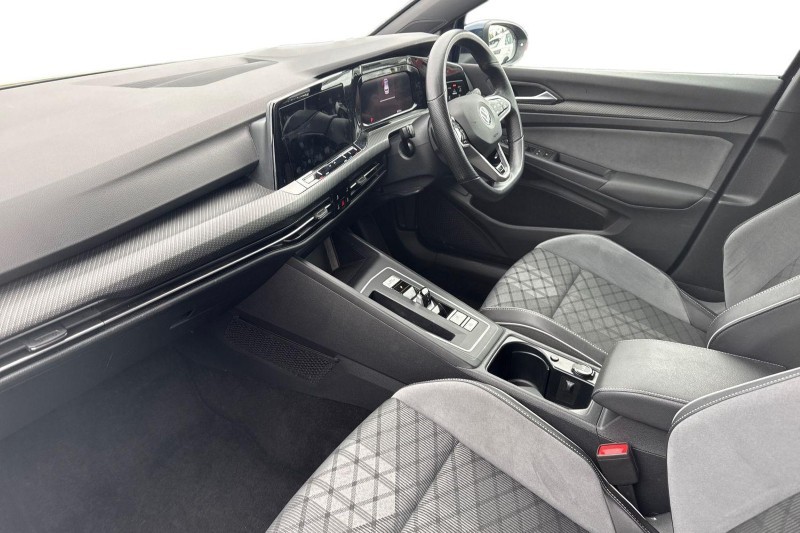 2022 (22) VOLKSWAGEN GOLF 1.5 eTSI 150 R-Line 5dr DSG