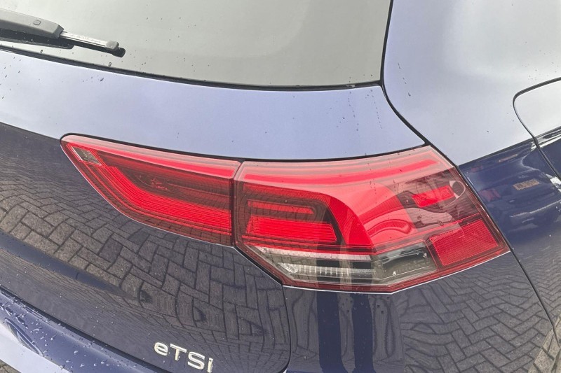 2022 (22) VOLKSWAGEN GOLF 1.5 eTSI 150 R-Line 5dr DSG 5844263