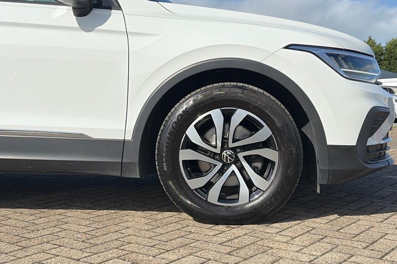 2022 (22) VOLKSWAGEN TIGUAN 1.5 TSI 150 Active 5dr 5797752