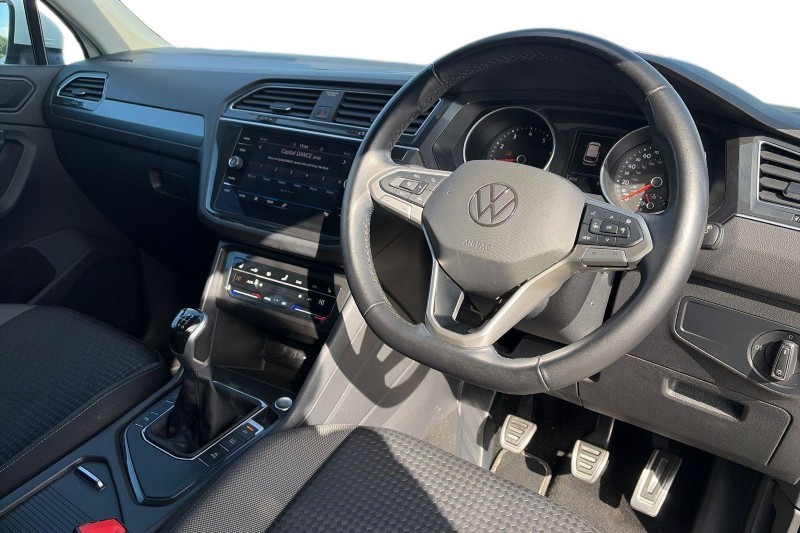 2022 (22) VOLKSWAGEN TIGUAN 1.5 TSI 150 Active 5dr 5797753