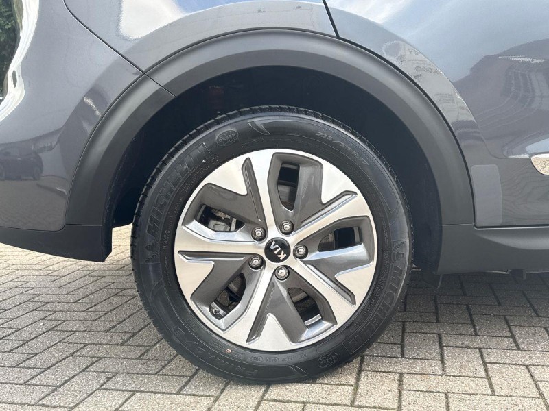2020 (70) KIA E-NIRO 150kW 4 64kWh 5dr Auto 5776960