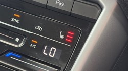 2022 (72) VOLKSWAGEN T-ROC 1.5 TSI Life 5dr DSG 5761906