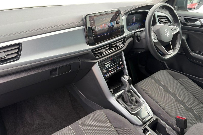 2022 (72) VOLKSWAGEN T-ROC 1.5 TSI Life 5dr DSG 1