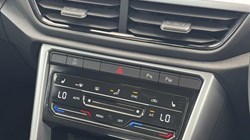 2022 (72) VOLKSWAGEN T-ROC 1.5 TSI Life 5dr DSG 5761905
