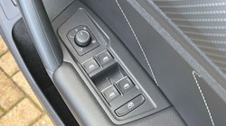 2022 (22) VOLKSWAGEN TIGUAN 2.0 TDI R-Line 5dr DSG 5851724