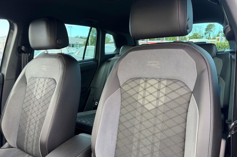 2022 (22) VOLKSWAGEN TIGUAN 2.0 TDI R-Line 5dr DSG 5851742