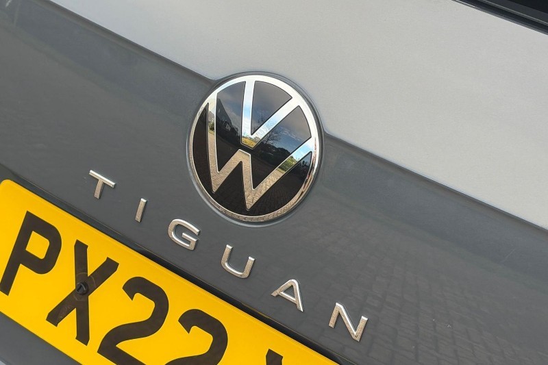 2022 (22) VOLKSWAGEN TIGUAN 2.0 TDI R-Line 5dr DSG 5851751