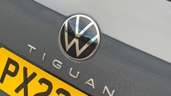 2022 (22) VOLKSWAGEN TIGUAN 2.0 TDI R-Line 5dr DSG 5851751
