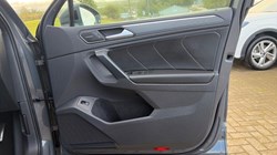 2022 (22) VOLKSWAGEN TIGUAN 2.0 TDI R-Line 5dr DSG 5851722
