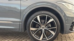 2022 (22) VOLKSWAGEN TIGUAN 2.0 TDI R-Line 5dr DSG 5851715