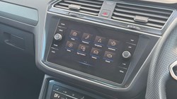 2022 (22) VOLKSWAGEN TIGUAN 2.0 TDI R-Line 5dr DSG 5851733