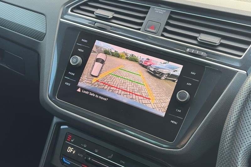 2022 (22) VOLKSWAGEN TIGUAN 2.0 TDI R-Line 5dr DSG 5851735