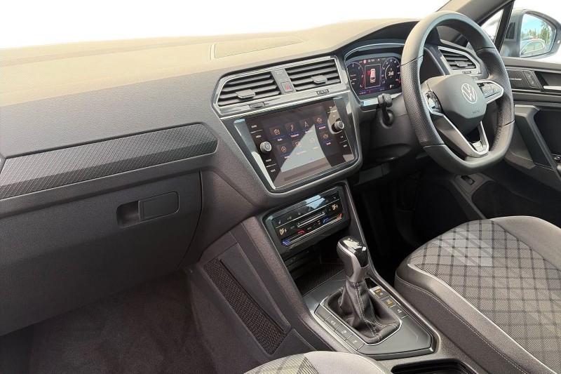 2022 (22) VOLKSWAGEN TIGUAN 2.0 TDI R-Line 5dr DSG