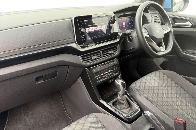 2024 (24) VOLKSWAGEN T-CROSS 1.5 TSI R-Line 5dr DSG 1